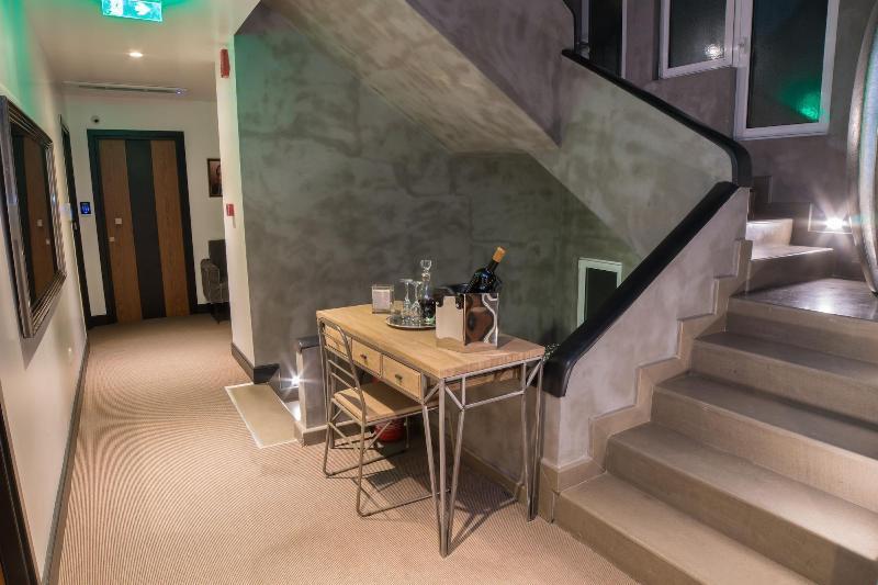 Andromeda Downtown Suites Atene Esterno foto