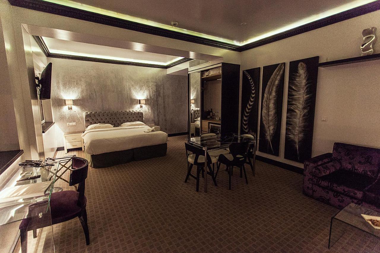 Andromeda Downtown Suites Atene Esterno foto