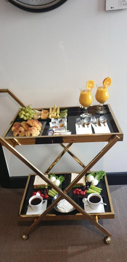 Andromeda Downtown Suites Atene Esterno foto